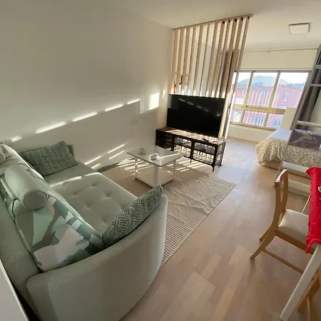 Cozy And With Parking Lägenhet