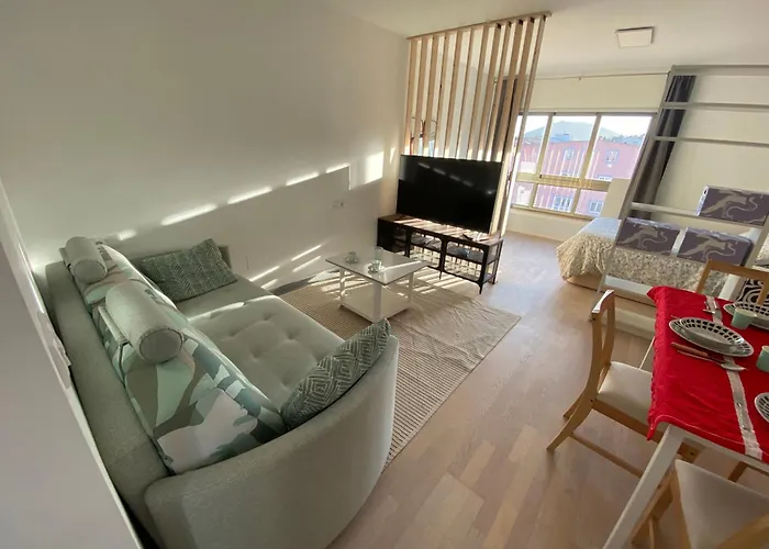 Cozy And With Parking Lägenhet